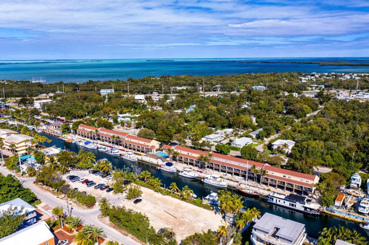Waterside Suites And Marina Key Largo Exterior photo